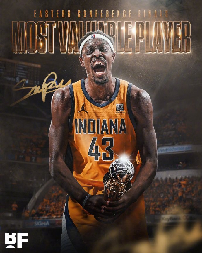 开云体育官网-重要助攻引发热议！，西亚卡姆在曼联比赛中败北观众掌声雷动